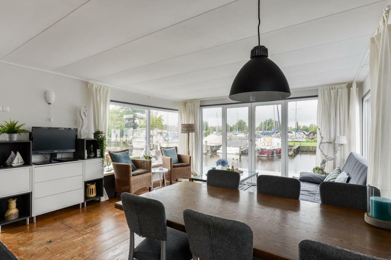 Bright And Comfortable Houseboat Aalsmeer Exteriör bild