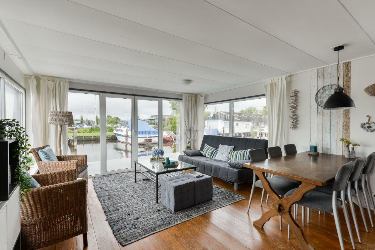 Bright And Comfortable Houseboat Aalsmeer Exteriör bild