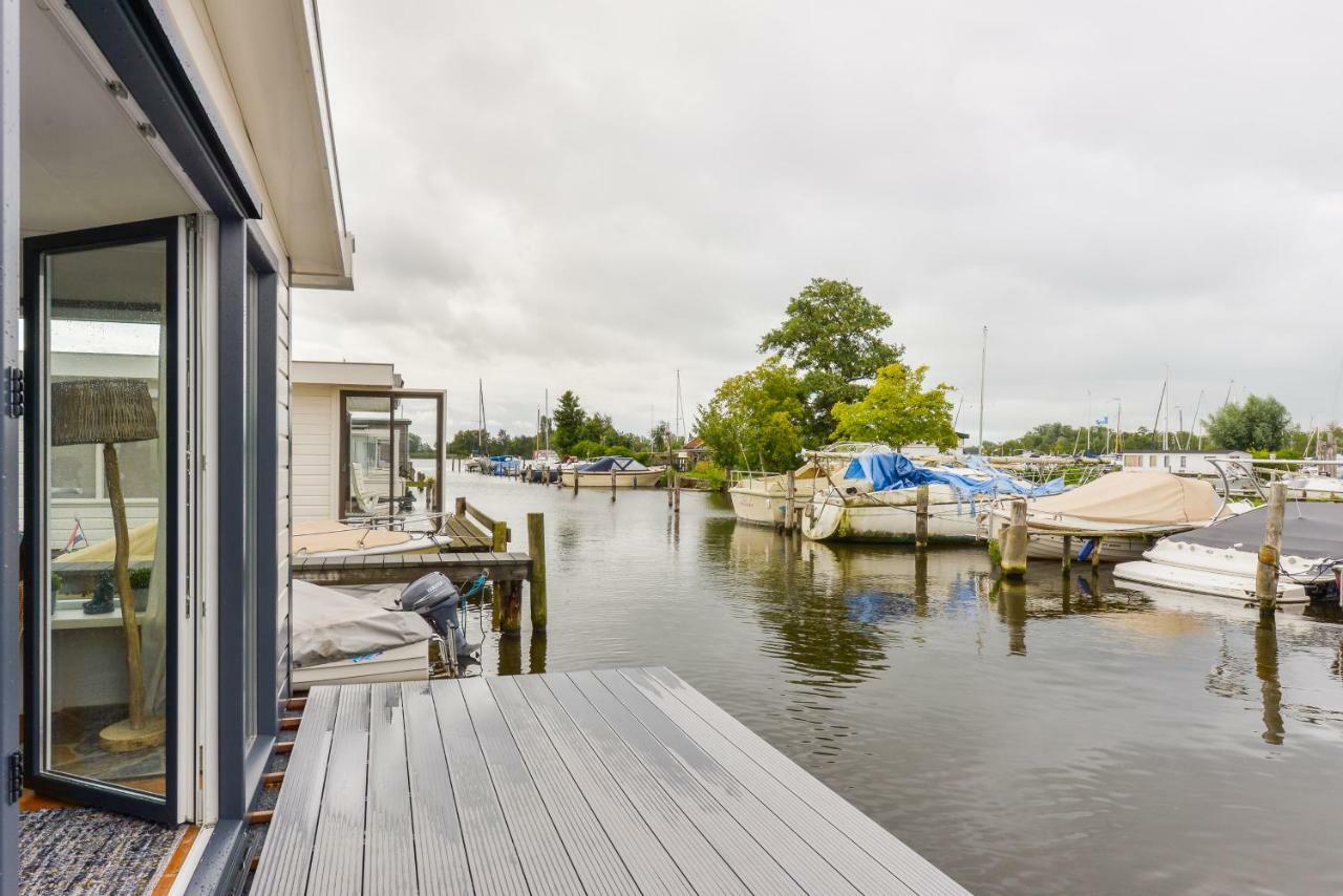 Bright And Comfortable Houseboat Aalsmeer Exteriör bild
