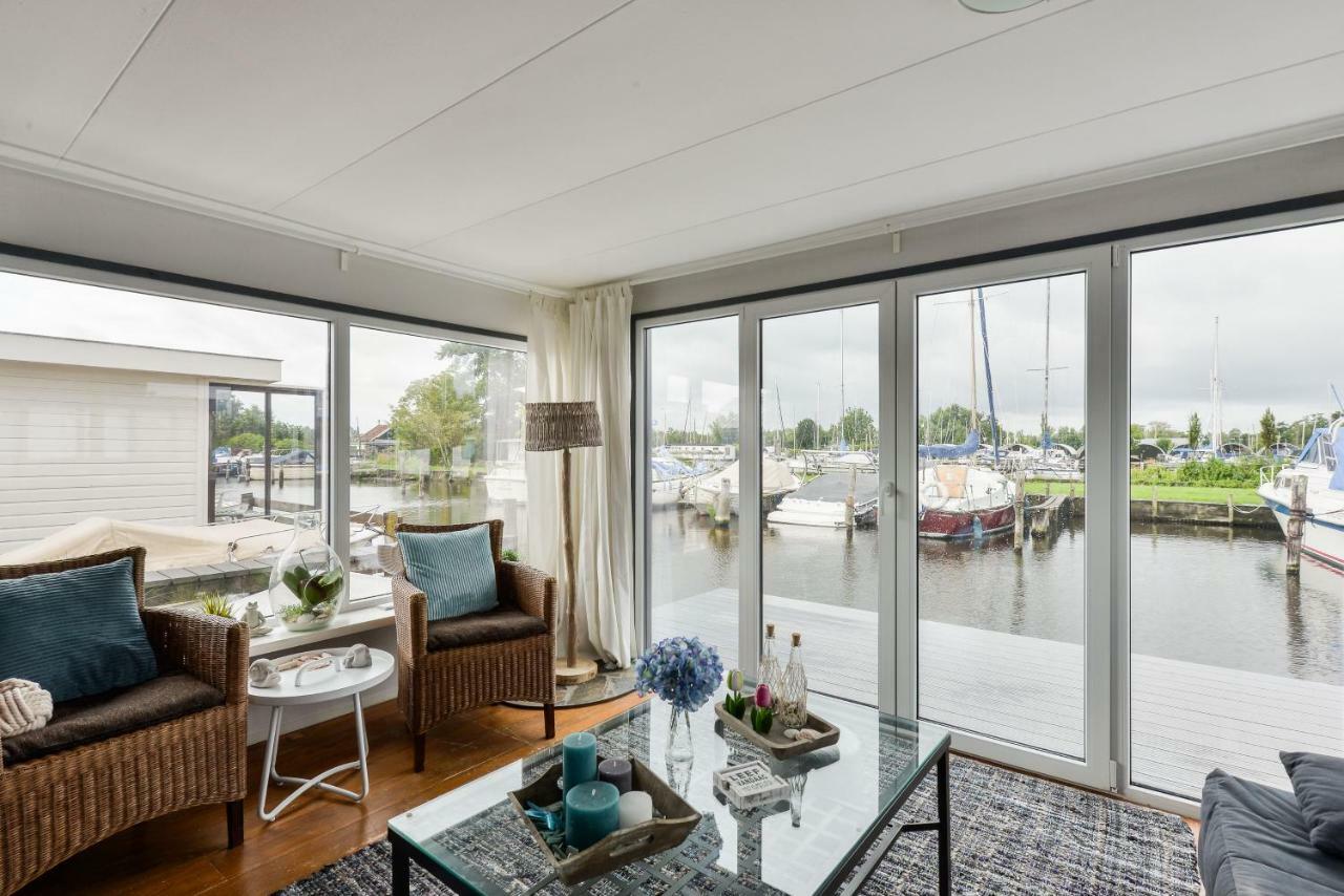 Bright And Comfortable Houseboat Aalsmeer Exteriör bild