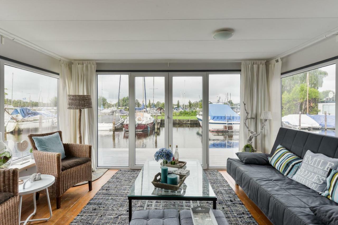 Bright And Comfortable Houseboat Aalsmeer Exteriör bild